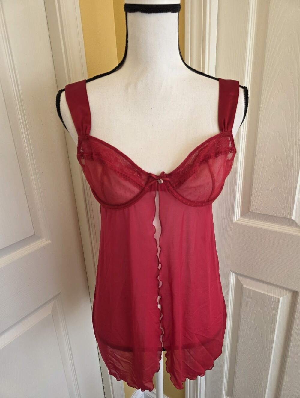 GILLIGAN & OMALLEY RED CAMI SLIP DRESS, SIZE M